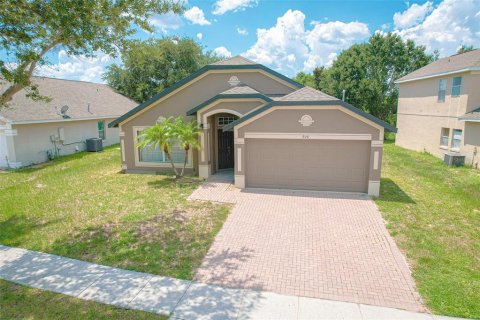 House in Haines City, Florida 4 bedrooms, 179.58 sq.m. № 1856666 - photo 19