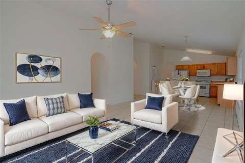 House in Haines City, Florida 4 bedrooms, 179.58 sq.m. № 1856666 - photo 8