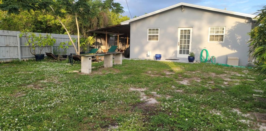 Villa ou maison à Delray Beach, Floride 3 chambres, 107.95 m2 № 587828