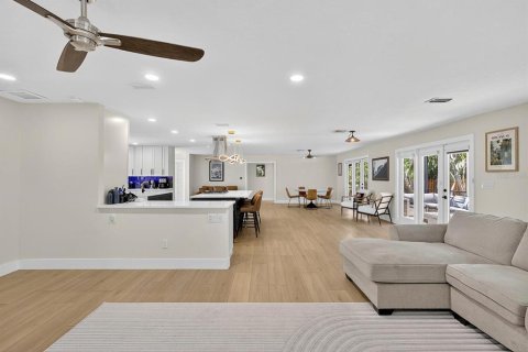 Casa en venta en Sarasota, Florida, 3 dormitorios, 229.47 m2 № 2409884 - foto 13