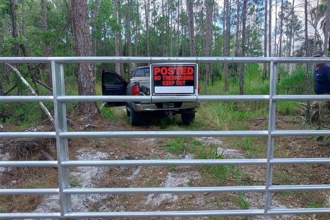 Terreno en venta en Cedar Key, Florida № 1919024 - foto 2