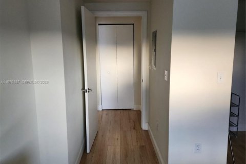 Copropriété à vendre à Aventura, Floride: 1 chambre, 69.86 m2 № 2050015 - photo 11