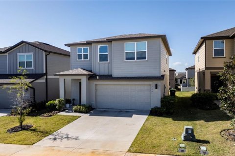 House in Minneola, Florida 3 bedrooms, 186.27 sq.m. № 2312797 - photo 3