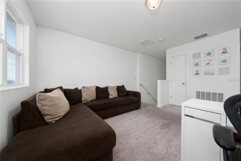 House in Minneola, Florida 3 bedrooms, 186.27 sq.m. № 2312797 - photo 16