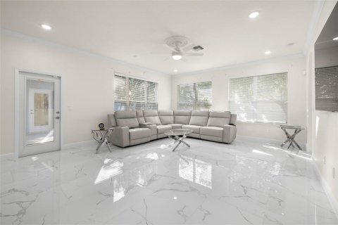 Casa en venta en Odessa, Florida, 5 dormitorios, 285.21 m2 № 1835362 - foto 18