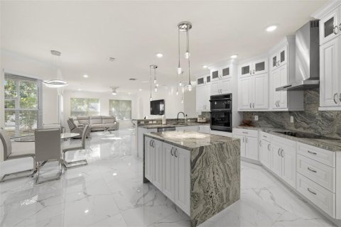 Casa en venta en Odessa, Florida, 5 dormitorios, 285.21 m2 № 1835362 - foto 30