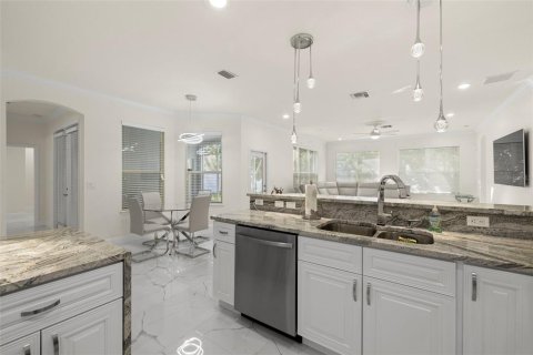 Casa en venta en Odessa, Florida, 5 dormitorios, 285.21 m2 № 1835362 - foto 4