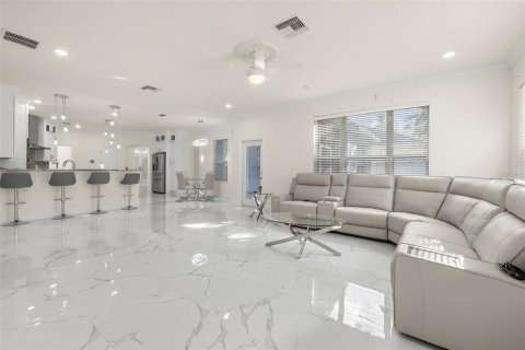 Casa en venta en Odessa, Florida, 5 dormitorios, 285.21 m2 № 1835362 - foto 7