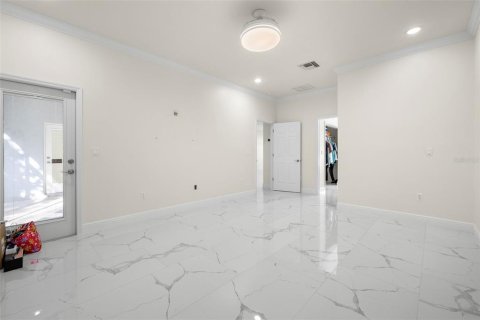 Casa en venta en Odessa, Florida, 5 dormitorios, 285.21 m2 № 1835362 - foto 11