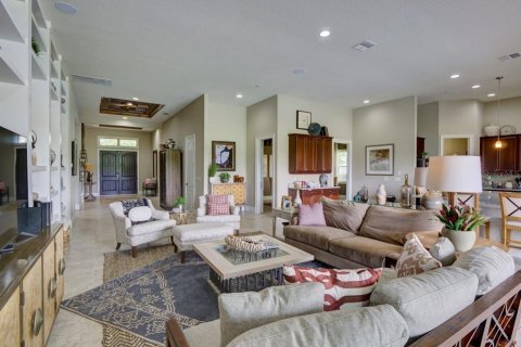 House in Orlando, Florida 4 bedrooms, 331.75 sq.m. № 1805898 - photo 13