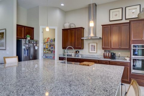 House in Orlando, Florida 4 bedrooms, 331.75 sq.m. № 1805898 - photo 20