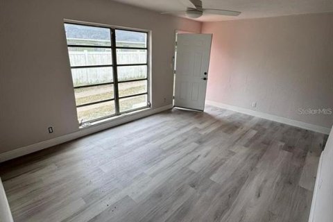 Villa ou maison à vendre à Apopka, Floride: 4 chambres, 144.93 m2 № 1911424 - photo 4