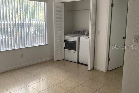 Condominio en alquiler en Orlando, Florida, 2 dormitorios, 97.92 m2 № 1919640 - foto 10