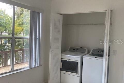 Condominio en alquiler en Orlando, Florida, 2 dormitorios, 97.92 m2 № 1919640 - foto 4