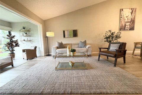 Villa ou maison à louer à Sarasota, Floride: 2 chambres, 128.21 m2 № 2425821 - photo 10
