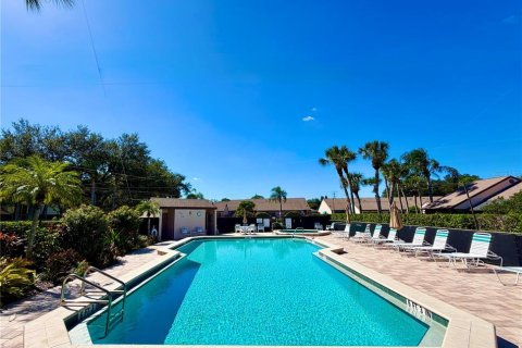 Villa ou maison à louer à Sarasota, Floride: 2 chambres, 128.21 m2 № 2425821 - photo 30