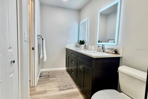 Villa ou maison à louer à Sarasota, Floride: 2 chambres, 128.21 m2 № 2425821 - photo 18