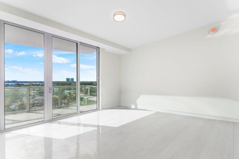Condominio en venta en Riviera Beach, Florida, 2 dormitorios, 234.58 m2 № 2145969 - foto 21