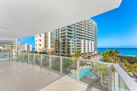 Condominio en venta en Riviera Beach, Florida, 2 dormitorios, 234.58 m2 № 2145969 - foto 11