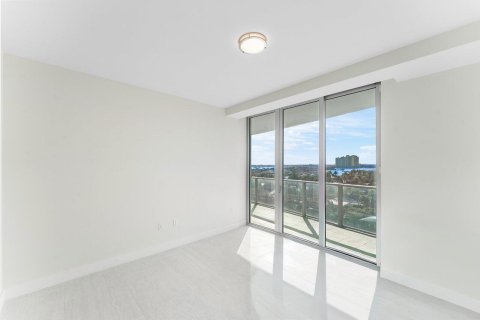 Condominio en venta en Riviera Beach, Florida, 2 dormitorios, 234.58 m2 № 2145969 - foto 20