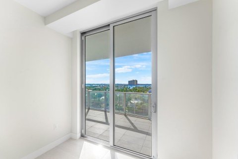Condominio en venta en Riviera Beach, Florida, 2 dormitorios, 234.58 m2 № 2145969 - foto 27