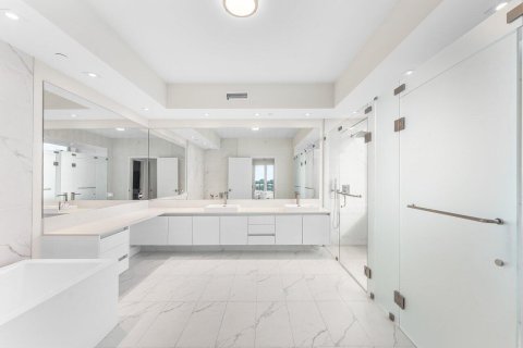 Condominio en venta en Riviera Beach, Florida, 2 dormitorios, 234.58 m2 № 2145969 - foto 15