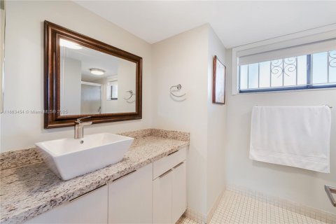 Condominio en venta en Miami, Florida, 2 dormitorios, 91.51 m2 № 2076974 - foto 20