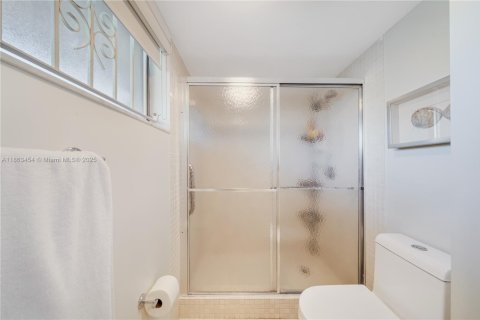 Condominio en venta en Miami, Florida, 2 dormitorios, 91.51 m2 № 2076974 - foto 21