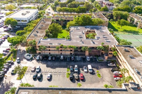 Condominio en venta en Miami, Florida, 2 dormitorios, 91.51 m2 № 2076974 - foto 30
