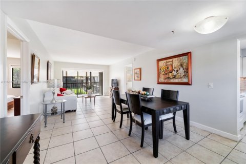 Condominio en venta en Miami, Florida, 2 dormitorios, 91.51 m2 № 2076974 - foto 2