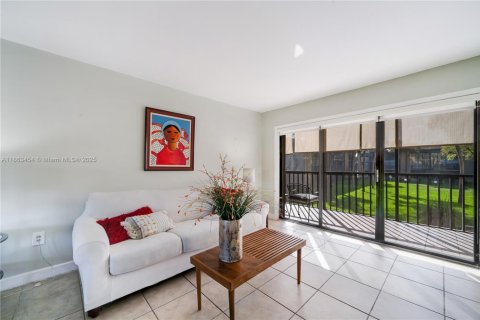 Condominio en venta en Miami, Florida, 2 dormitorios, 91.51 m2 № 2076974 - foto 8