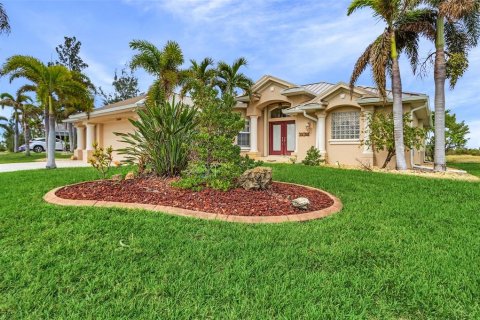Casa en venta en Port Charlotte, Florida, 3 dormitorios, 193.33 m2 № 1568489 - foto 3