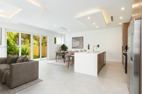 Villa ou maison à vendre à Fort Lauderdale, Floride: 4 chambres, 233 m2 № 1964258 - photo 2