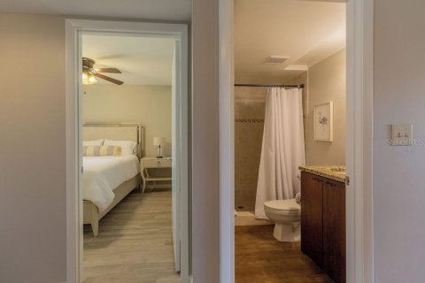Condo in Saint Petersburg, Florida, 2 bedrooms  № 1684928 - photo 11