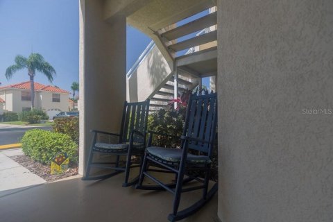 Condo in Saint Petersburg, Florida, 2 bedrooms  № 1684928 - photo 17