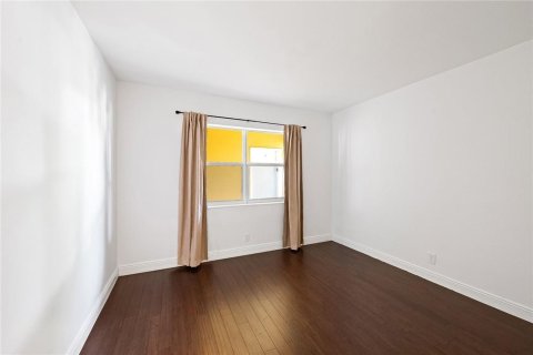 Condominio en venta en Fort Lauderdale, Florida, 2 dormitorios, 83.89 m2 № 2298026 - foto 18
