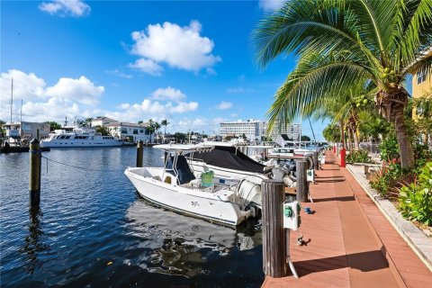 Condominio en venta en Fort Lauderdale, Florida, 2 dormitorios, 83.89 m2 № 2298026 - foto 24