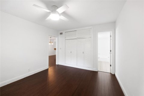 Condominio en venta en Fort Lauderdale, Florida, 2 dormitorios, 83.89 m2 № 2298026 - foto 14