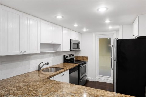 Condominio en venta en Fort Lauderdale, Florida, 2 dormitorios, 83.89 m2 № 2298026 - foto 7