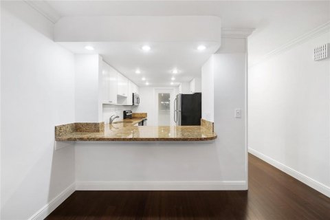 Condominio en venta en Fort Lauderdale, Florida, 2 dormitorios, 83.89 m2 № 2298026 - foto 6