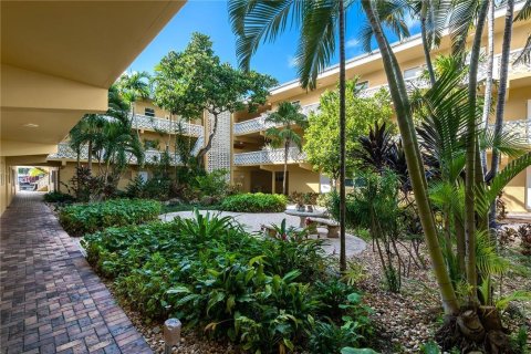 Condominio en venta en Fort Lauderdale, Florida, 2 dormitorios, 83.89 m2 № 2298026 - foto 26