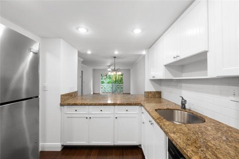 Condominio en venta en Fort Lauderdale, Florida, 2 dormitorios, 83.89 m2 № 2298026 - foto 8