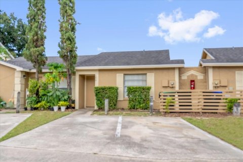 Adosado en alquiler en Orlando, Florida, 2 dormitorios, 77.95 m2 № 1904527 - foto 1