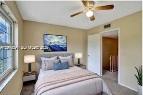 Adosado en venta en Fort Lauderdale, Florida, 3 dormitorios, 130.06 m2 № 2173317 - foto 4