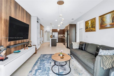 Condo in Doral, Florida, 3 bedrooms  № 1684245 - photo 24