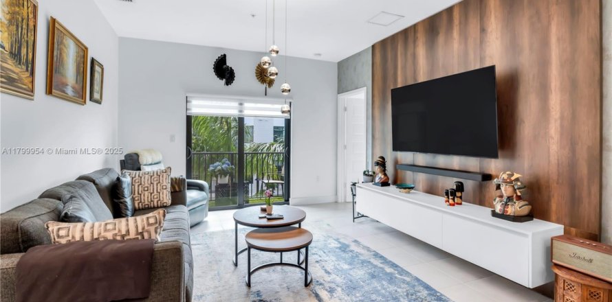 Condo in Doral, Florida, 3 bedrooms  № 1684245