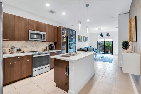 Condo in Doral, Florida, 3 bedrooms  № 1684245 - photo 3