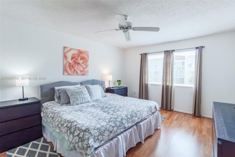 Condominio en venta en Tamarac, Florida, 2 dormitorios, 112.88 m2 № 2025004 - foto 28
