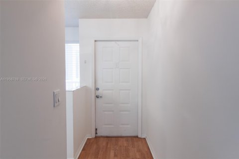 Condominio en venta en Tamarac, Florida, 2 dormitorios, 112.88 m2 № 2025004 - foto 4