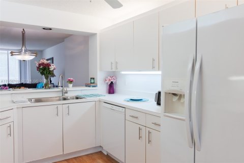 Condominio en venta en Tamarac, Florida, 2 dormitorios, 112.88 m2 № 2025004 - foto 17